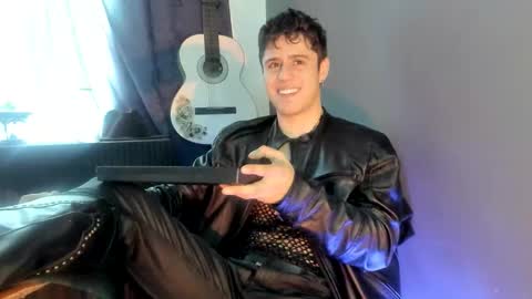 antonnello_ online show from 11/28/25, 04:09