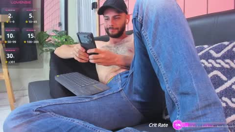Snapshot of antony_bigdick_ chatting on 01/15/25, 01:12 Juan Camilo online show from 01/15/25, 01:12