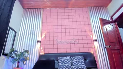 Snapshot of antony_bigdick_ chatting on 01/18/25, 01:30 Juan Camilo online show from 01/18/25, 01:30