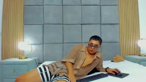 Antonycress online show from 11/08/25, 03:23