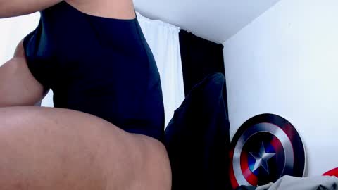 Instagram miguelangel1802  online show from 04/16/26, 03:07