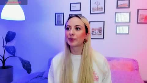 Antonia online show from 02/11/25, 12:58