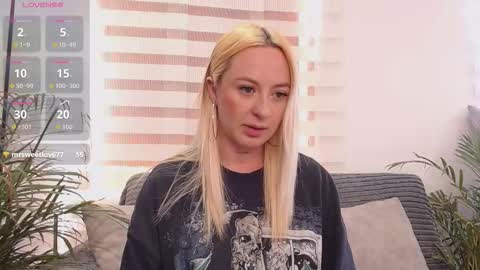 Antonia online show from 02/27/26, 07:03