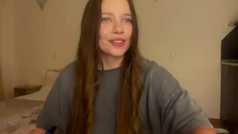 Snapshot of anuetta chatting on 07/26/26, 05:42 Aneutta online show from 07/26/26, 05:42