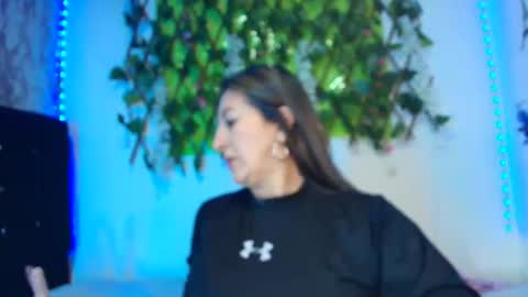 any mour online show from 11/11/25, 04:51