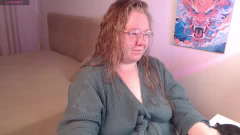 Snapshot of anya_muna chatting on 12/21/25, 07:10 Anya Muna online show from 12/21/25, 07:10