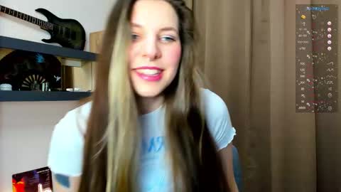 Anya online show from 12/19/25, 10:28