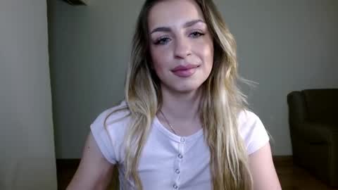 Anya online show from 04/09/26, 10:15