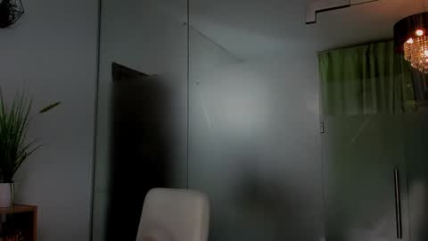 Snapshot of anyarayne chatting on 01/30/25, 04:55 Anya online show from 01/30/25, 04:55