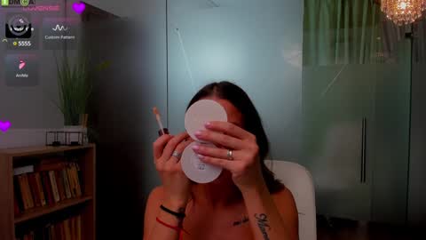 Snapshot of anyarayne chatting on 03/04/25, 05:21 Anya online show from 03/04/25, 05:21