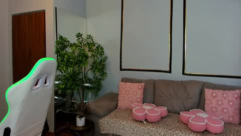 Anya online show from 03/26/26, 01:28