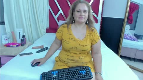 Snapshot of anyelamature chatting on 01/15/25, 06:54 Anyela online show from 01/15/25, 06:54