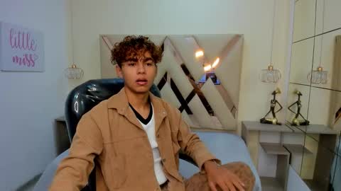 anyelotwink online show from 01/15/26, 12:10