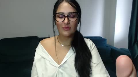 Snapshot of anyevyy chatting on 06/06/26, 04:28 AnyEvyy online show from 06/06/26, 04:28