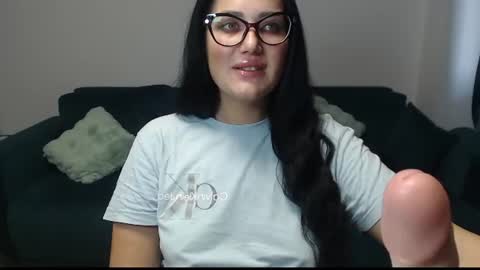 Snapshot of anyevyy chatting on 07/07/26, 03:42 AnyEvyy online show from 07/07/26, 03:42