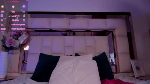 Snapshot of anyi_sweet_titss chatting on 12/22/24, 05:45 Anyi online show from 12/22/24, 05:45
