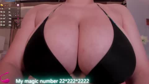 Snapshot of anyi_sweet_titss chatting on 10/02/25, 10:06 Anyi online show from 10/02/25, 10:06