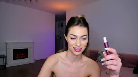 Anysa Smith online show from 12/06/24, 12:56