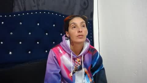 Snapshot of anyu_1306 chatting on 01/07/25, 01:38 anyu online show from 01/07/25, 01:38