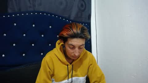 Snapshot of anyu_1306 chatting on 02/01/25, 04:03 anyu online show from 02/01/25, 04:03