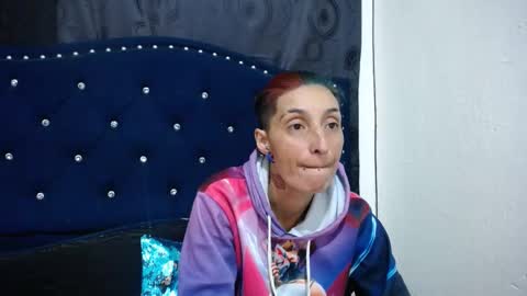 Snapshot of anyu_1306 chatting on 02/14/25, 03:00 anyu online show from 02/14/25, 03:00