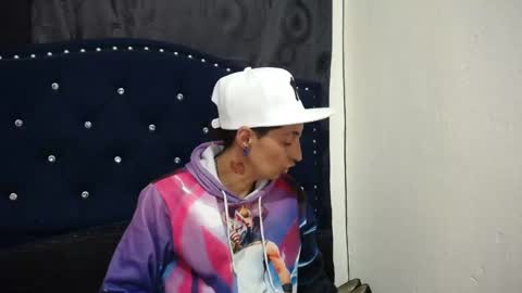 Snapshot of anyu_1306 chatting on 03/01/25, 02:37 anyu online show from 03/01/25, 02:37