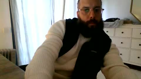 apc_3 online show from 12/18/24, 03:22