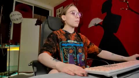 APHEX QUEEN online show from 02/18/25, 03:21