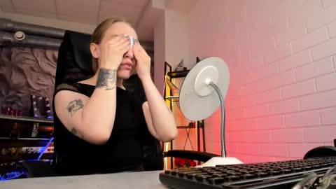 APHEX QUEEN online show from 09/12/25, 09:09