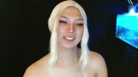 Snapshot of aphr0dite_x chatting on 01/01/25, 05:33 Roman Goddess online show from 01/01/25, 05:33