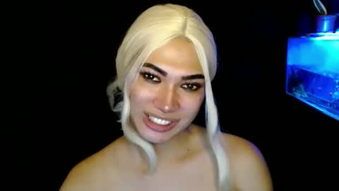 Snapshot of aphr0dite_x chatting on 01/04/25, 07:24 Roman Goddess online show from 01/04/25, 07:24