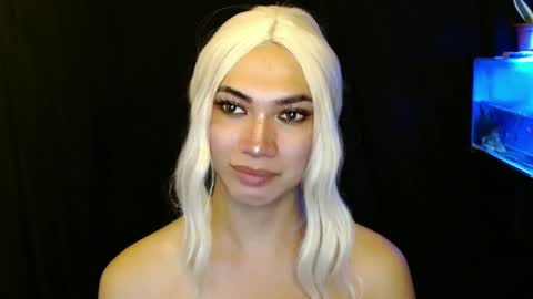 Snapshot of aphr0dite_x chatting on 01/04/25, 12:16 Roman Goddess online show from 01/04/25, 12:16