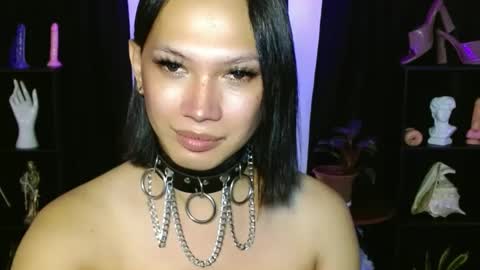 Snapshot of aphr0dite_x chatting on 01/31/25, 02:07 Roman Goddess online show from 01/31/25, 02:07