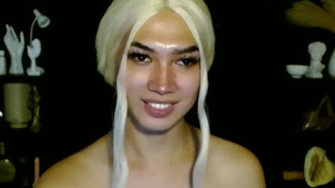 Snapshot of aphr0dite_x chatting on 02/26/25, 08:15 Roman Goddess online show from 02/26/25, 08:15