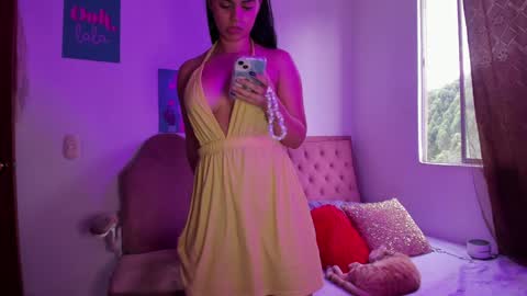 Snapshot of aphril_davis chatting on 02/03/25, 10:00 Sara Model Independent online show from 02/03/25, 10:00
