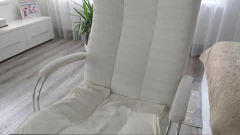 Aphrodite online show from 10/21/25, 10:05