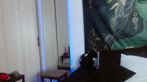 aphrodite__bloom online show from 02/08/25, 05:08