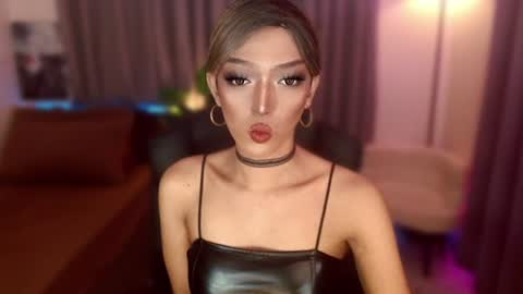 Snapshot of aphrodite_may chatting on 06/28/26, 11:55 kathryn online show from 06/28/26, 11:55