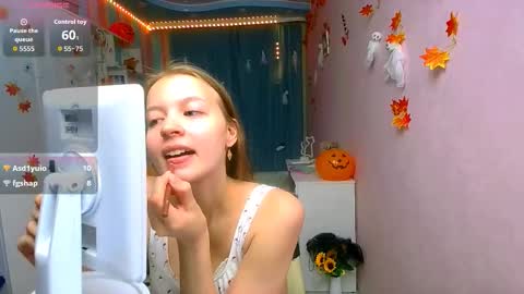 Aphrodite online show from 11/02/25, 01:24