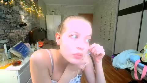 Aphrodite online show from 04/29/26, 01:48