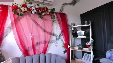 Snapshot of aphroditesweet chatting on 05/26/26, 08:38 aphrodite online show from 05/26/26, 08:38