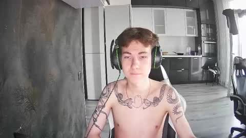 aplant_ online show from 09/10/25, 03:34