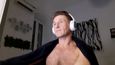 apollobest77 online show from 02/09/25, 11:57