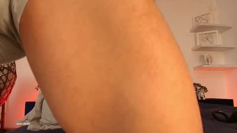 apolo_crus online show from 10/02/25, 05:03