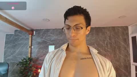 apolo_crus online show from 05/14/26, 03:35