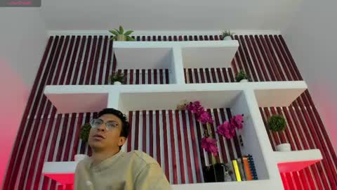 apolo_crus online show from 05/17/26, 03:59