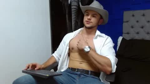 Snapshot of apolo_klein1 chatting on 03/04/25, 06:04 Apolo online show from 03/04/25, 06:04