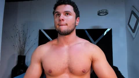 Snapshot of apolo_klein1 chatting on 09/19/25, 06:26 Apolo online show from 09/19/25, 06:26