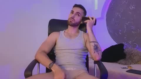 Apolo Lux  online show from 02/17/26, 08:04