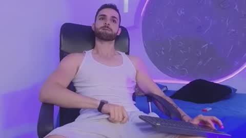 Apolo Lux  online show from 03/04/26, 09:54